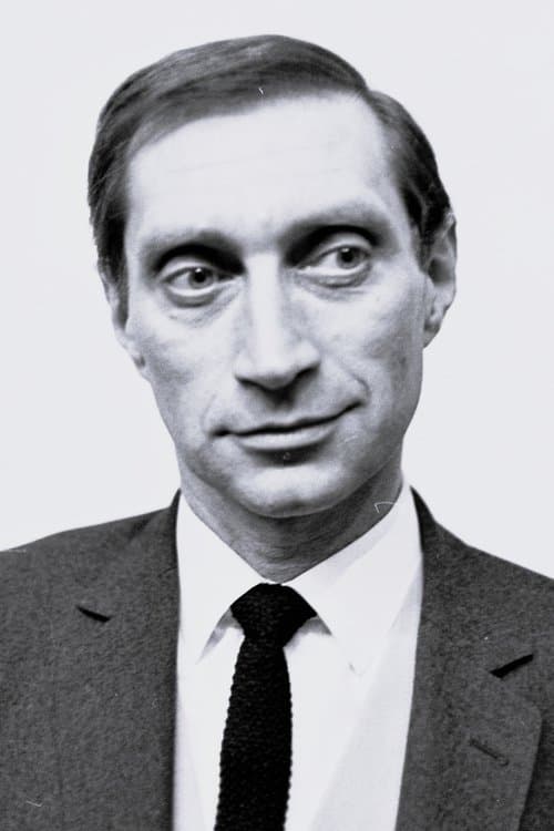 Vladek Sheybal headshot