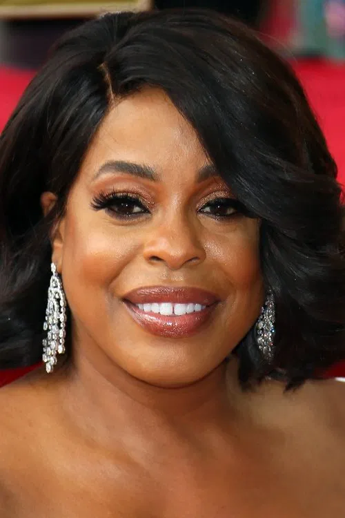 Niecy Nash-Betts headshot