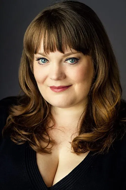 Lynne Wilmot headshot