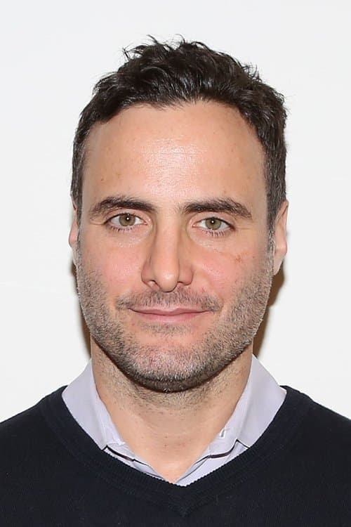 Dominic Fumusa headshot