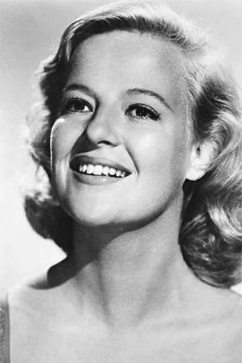 Kim Stanley headshot