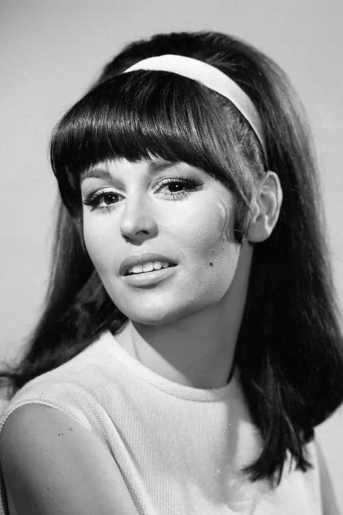 Marianna Hill headshot