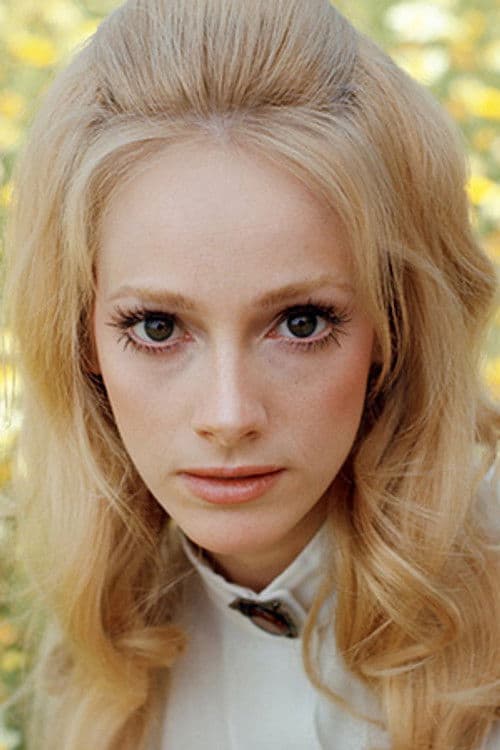 Sondra Locke headshot