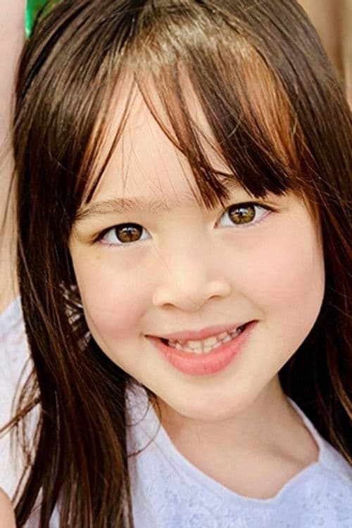 Scarlett Sher headshot