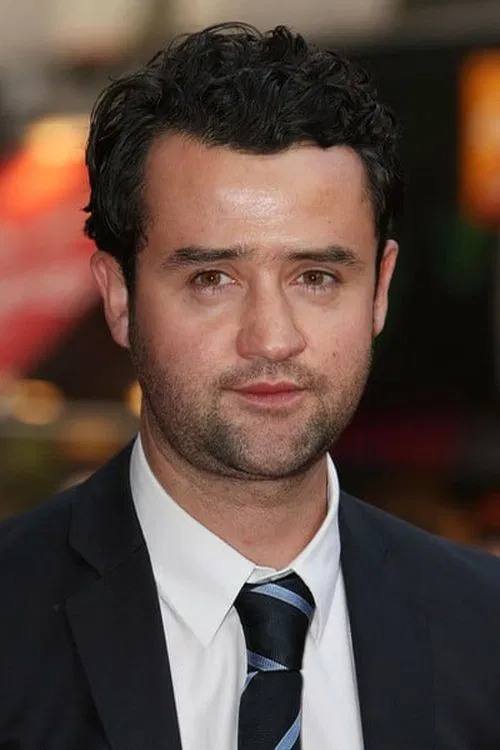 Daniel Mays headshot