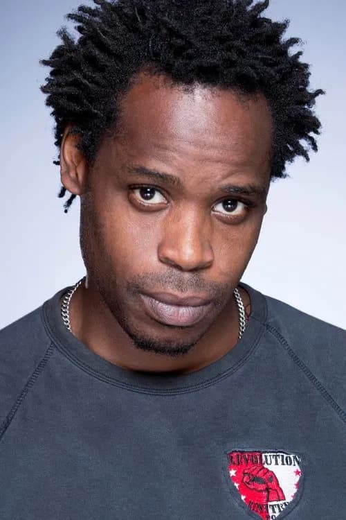 Seun Shote headshot