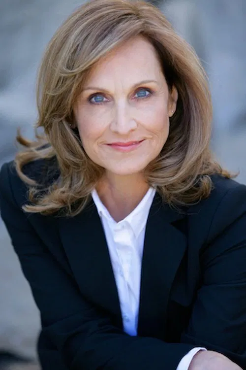 Heather Lea Gerdes headshot