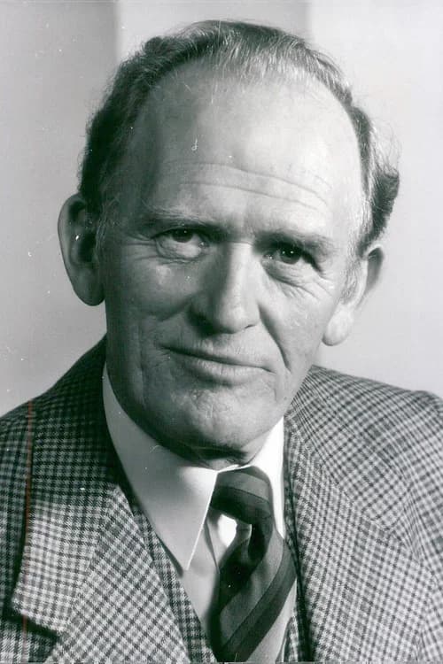 Gordon Jackson headshot