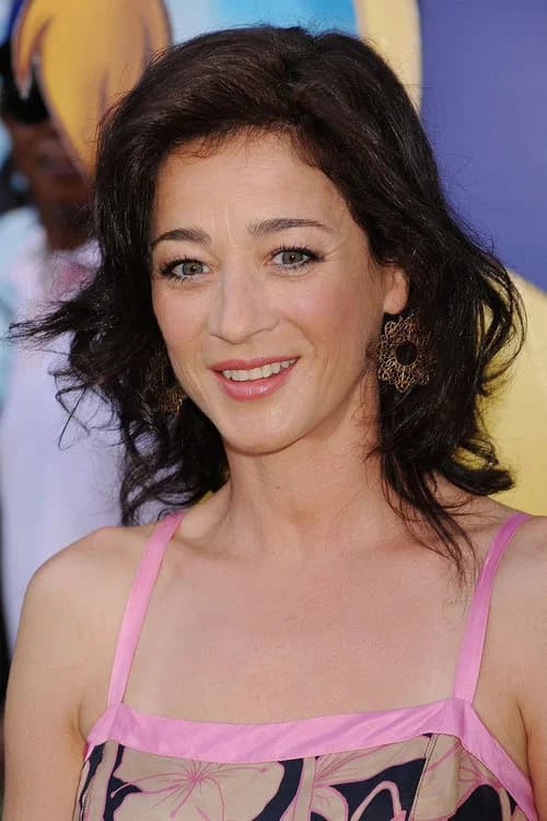 Moira Kelly headshot
