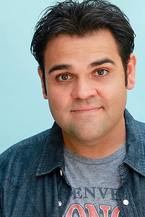 Johnny Skourtis headshot