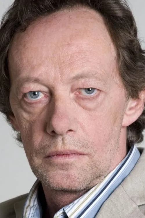 Erwin Leder headshot