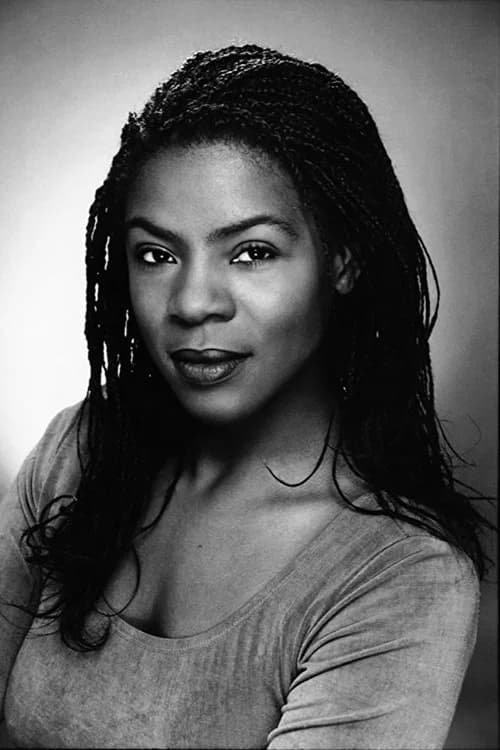 Starla Benford headshot