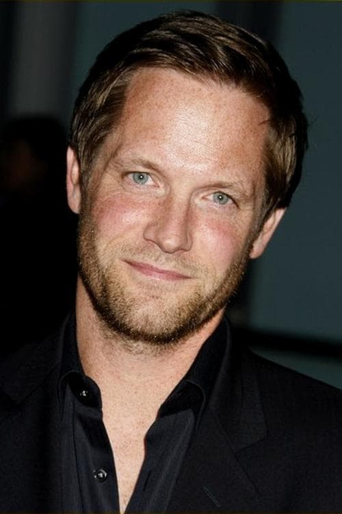 Matt Letscher headshot