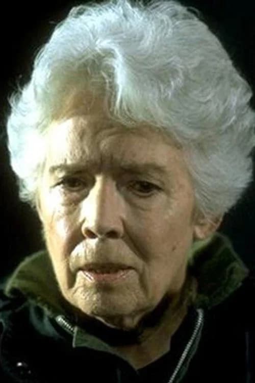 Elizabeth Hoffman headshot