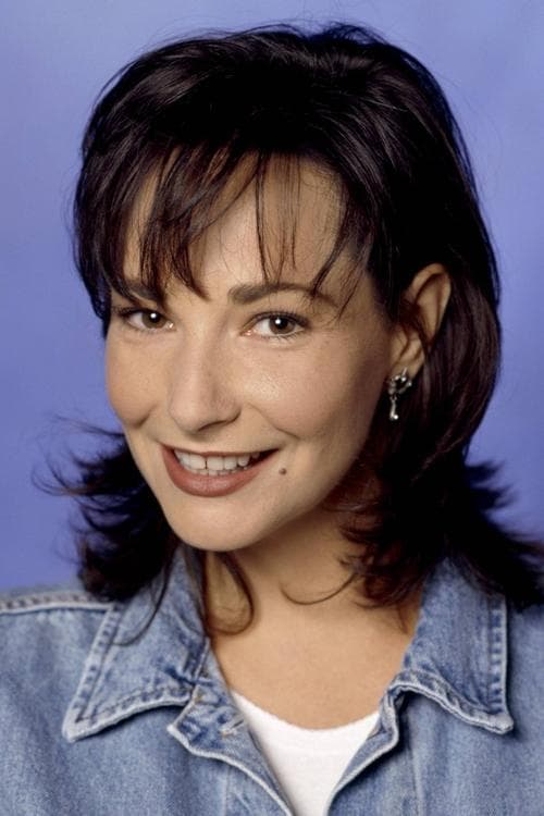 Leila Kenzle headshot