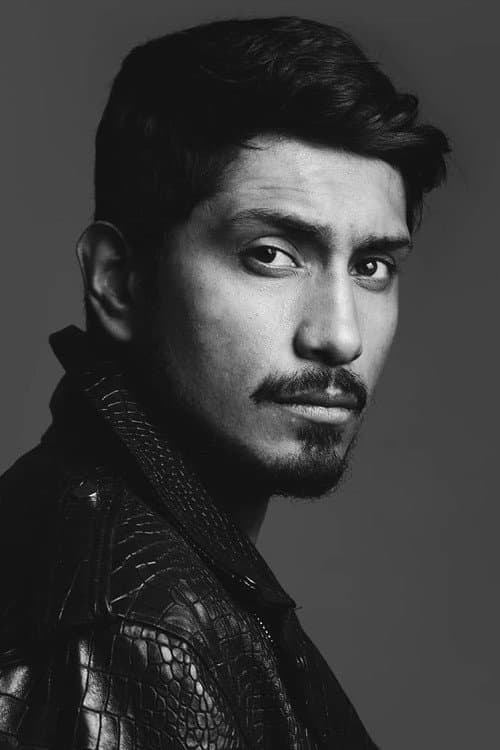 Tenoch Huerta Mejía headshot