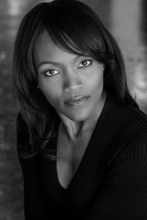 Pam Smith headshot