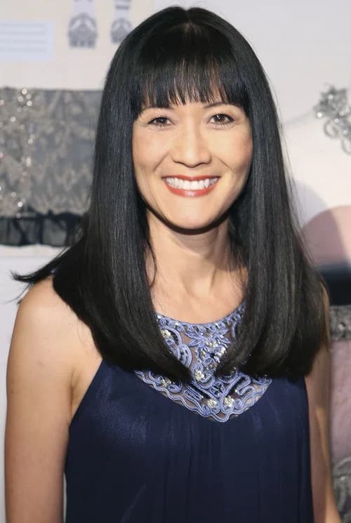 Suzanne Whang headshot