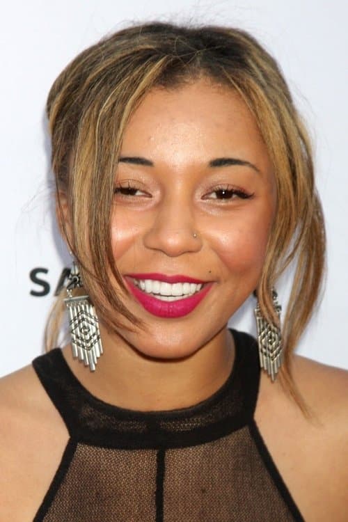 Zoë Soul headshot