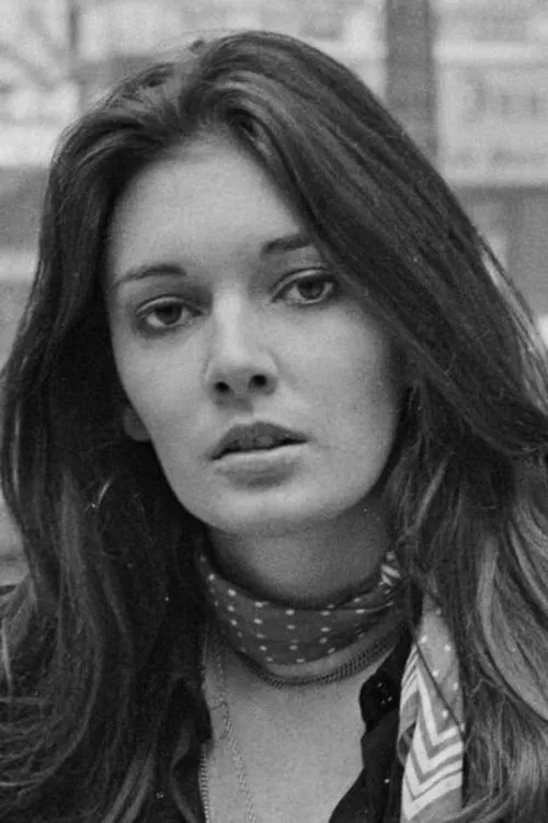 Sarah Douglas headshot