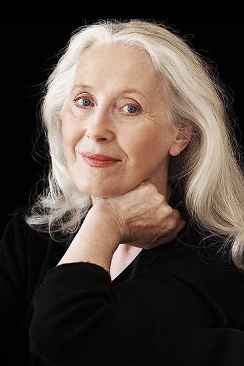 Julia Blake headshot