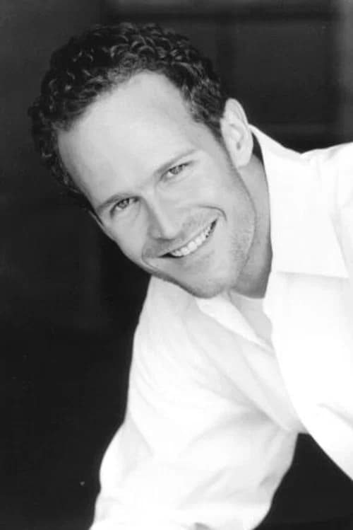 Paul Keeley headshot