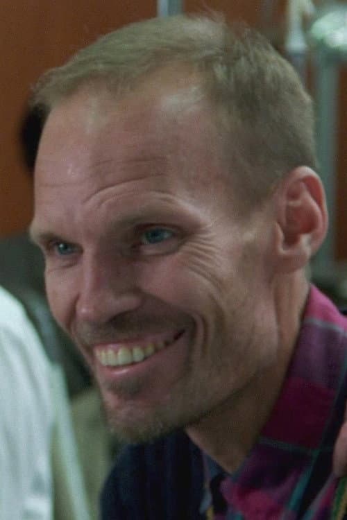 Daniel Chapman headshot