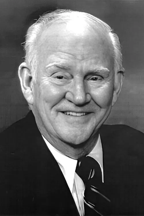 Dabbs Greer headshot