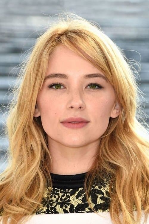 Haley Bennett headshot
