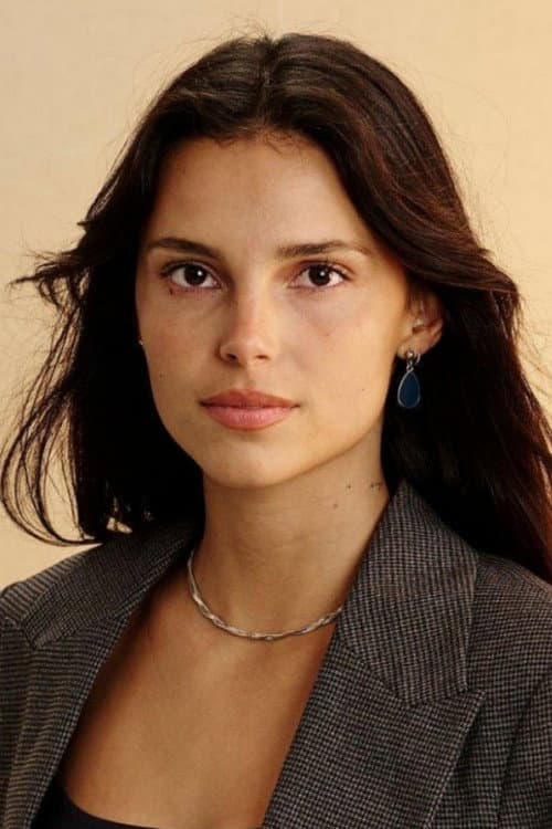 Inde Navarrette headshot