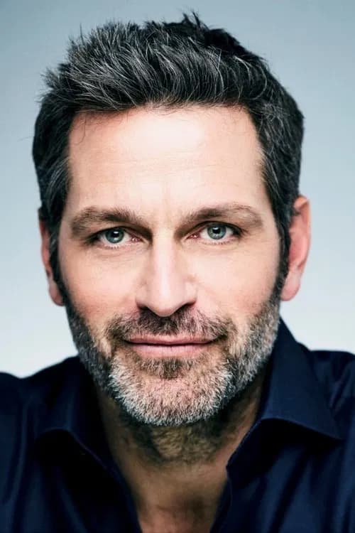 Peter Hermann headshot
