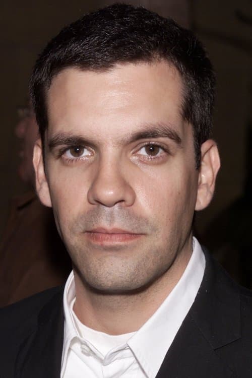 Nicky Katt headshot
