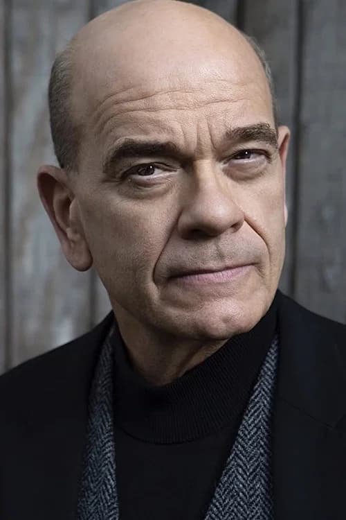Robert Picardo headshot
