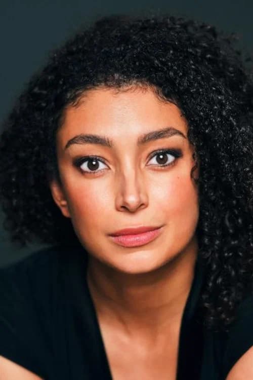 Riana Duce headshot