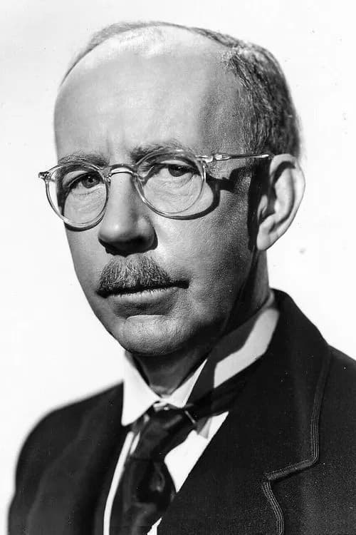 Hobart Cavanaugh headshot