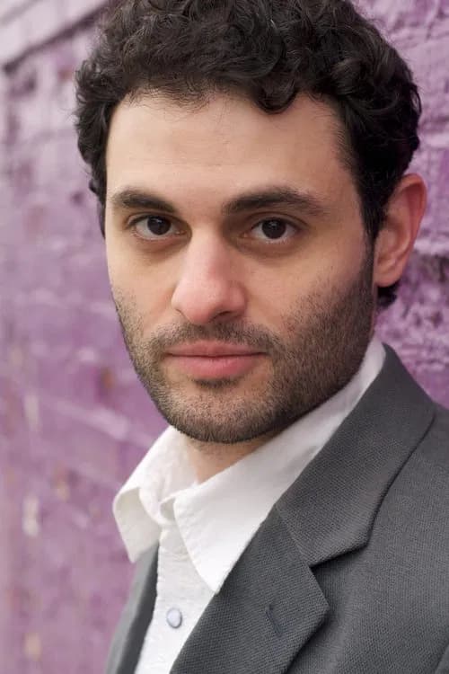 Arian Moayed headshot