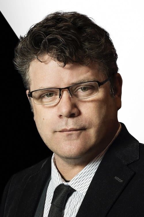 Sean Astin headshot