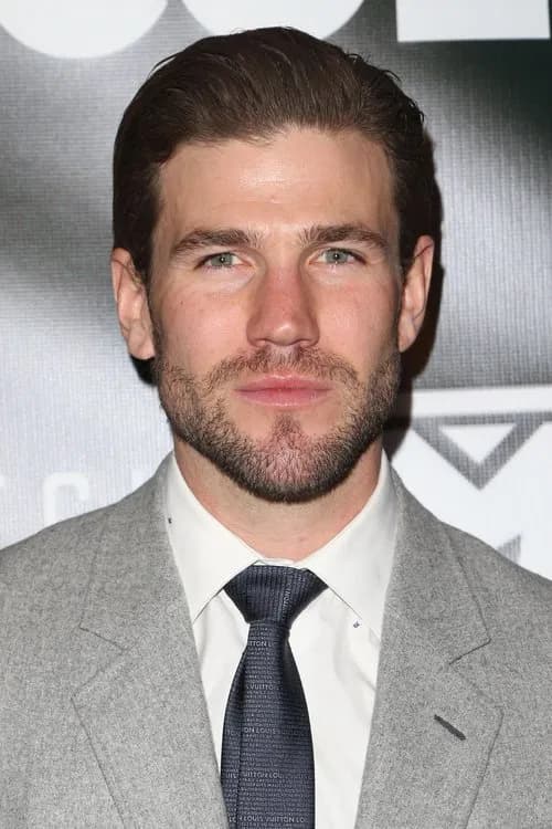 Austin Stowell headshot