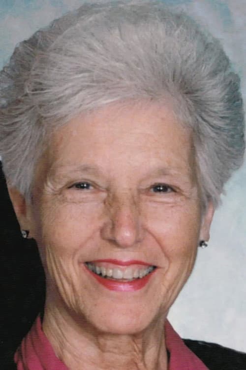 Peg Dixon headshot