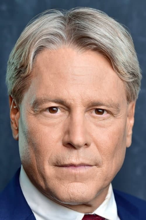 Gregory Pekar headshot