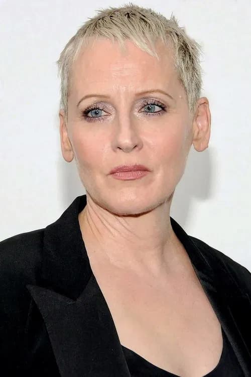 Lori Petty headshot