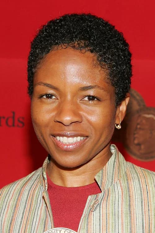 LisaGay Hamilton headshot