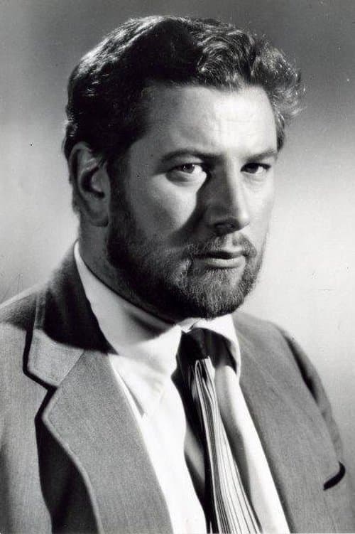 Peter Ustinov headshot