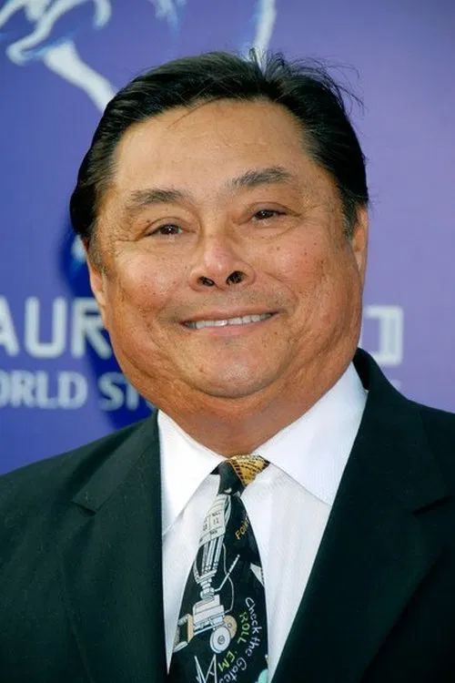 Kenny Endoso headshot