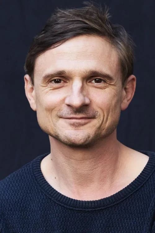 Florian Lukas headshot
