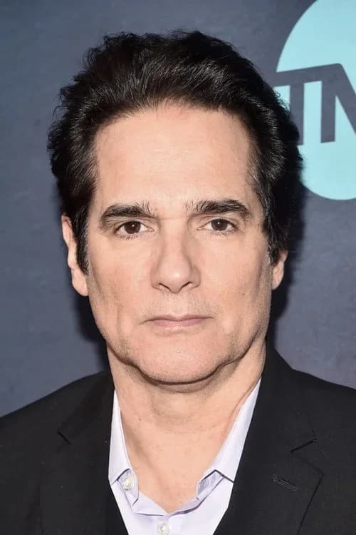 Yul Vazquez headshot
