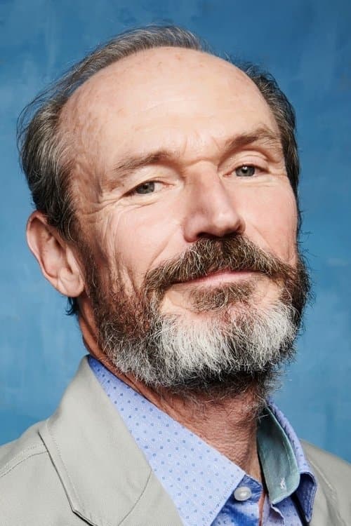 Toby Huss headshot