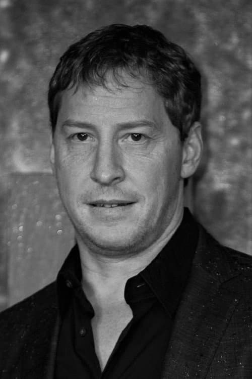 Mark Williams headshot