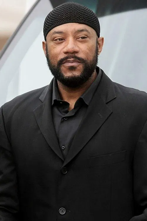 Ricky Harris headshot
