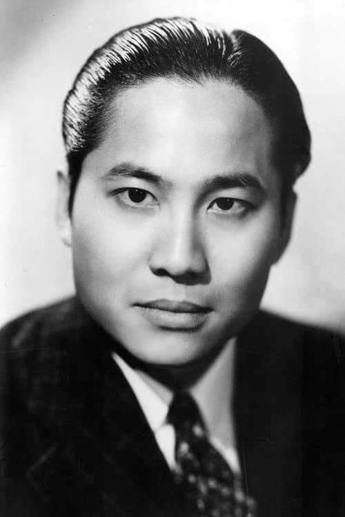Keye Luke headshot
